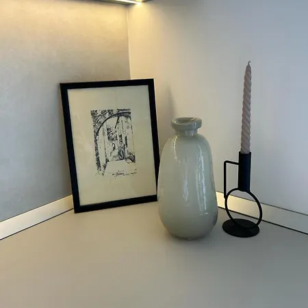 Designer Frame Apartment Split